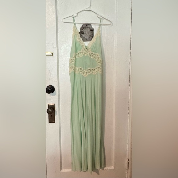 Still NWT Doen Mint Silk lace trim dress Maxi